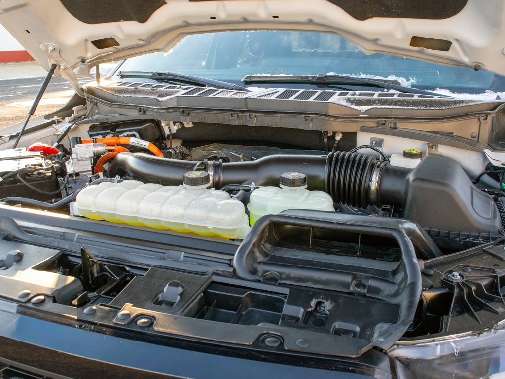 Used 2024 Ford F150 Lariat w/ Equipment Group 502A High image 11