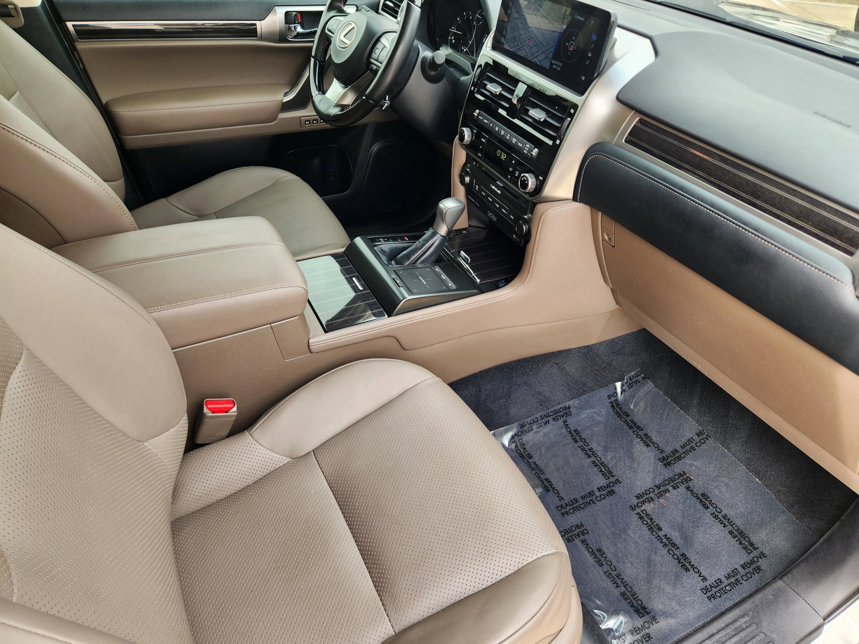 Used 2023 Lexus GX 460 Luxury w/ Sport Design Package image 7