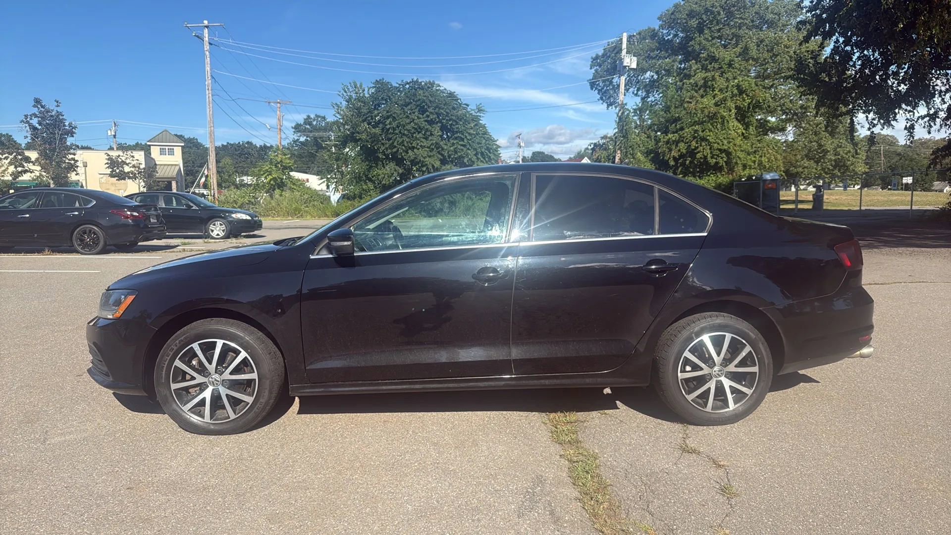 Used 2017 Volkswagen Jetta SE image 5