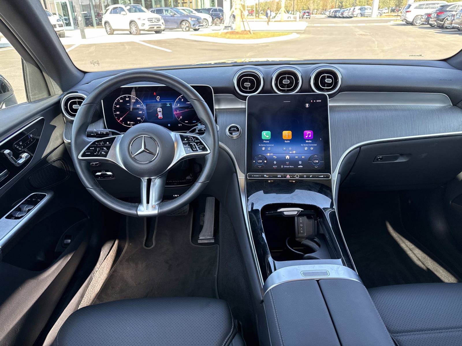 Used 2025 Mercedes-Benz GLC 300 image 18