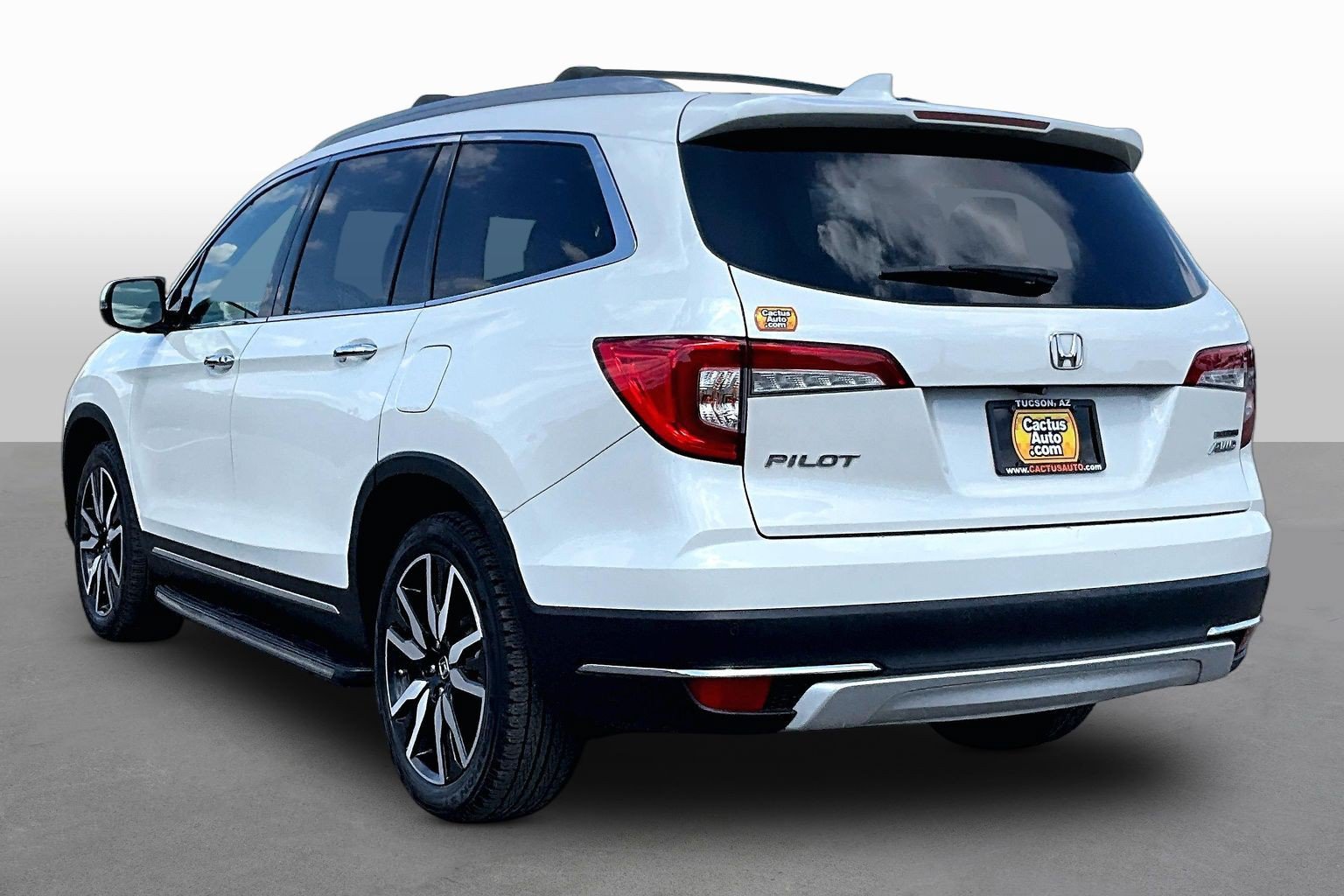 Used 2019 Honda Pilot Touring image 11