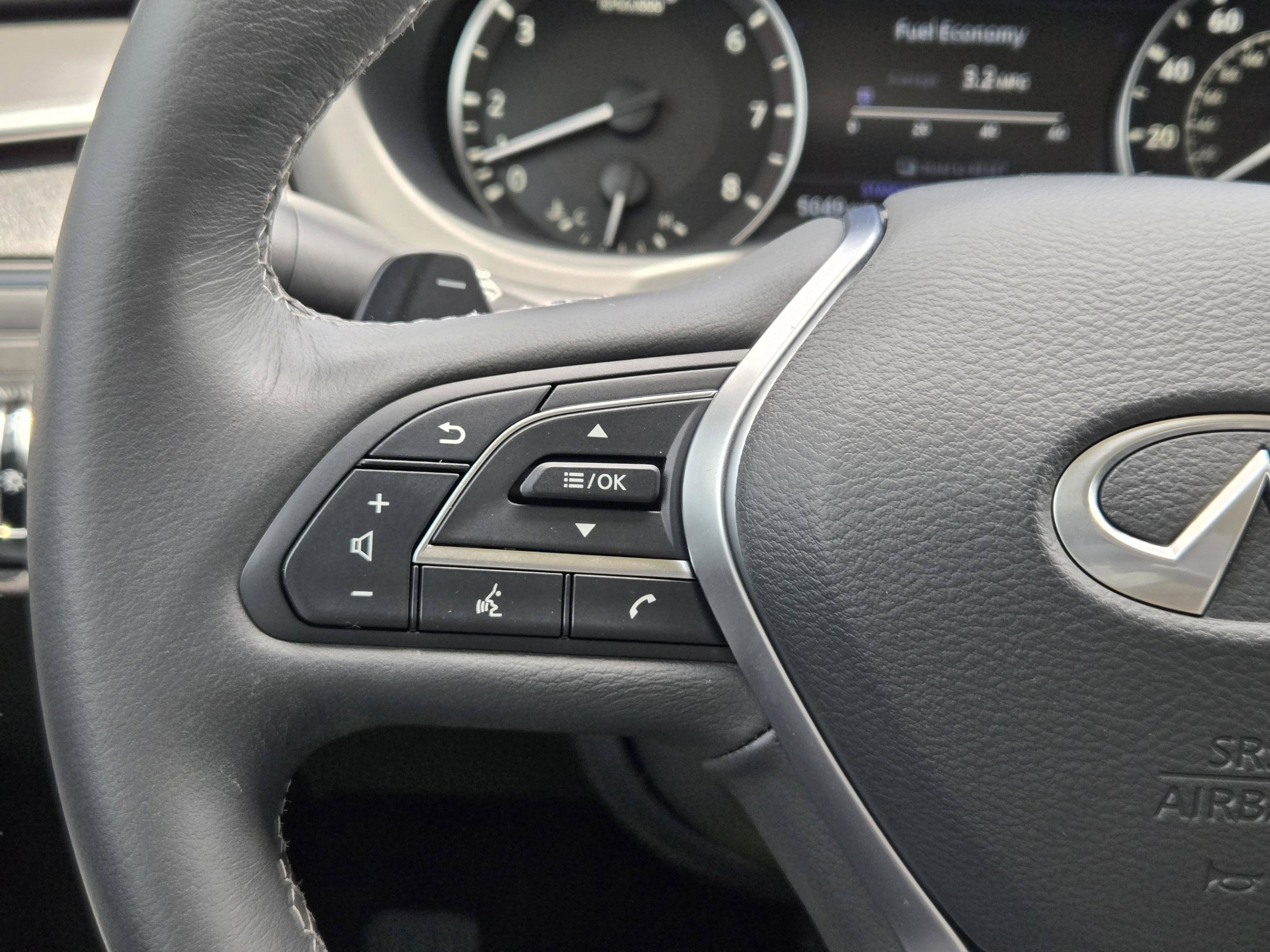 Used 2025 INFINITI QX50 Luxe AWD/4WD image 28