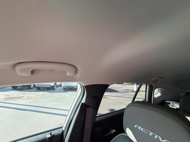 Used 2025 Chevrolet Trax ACTIV w/ Driver Confidence Package FWD image 44