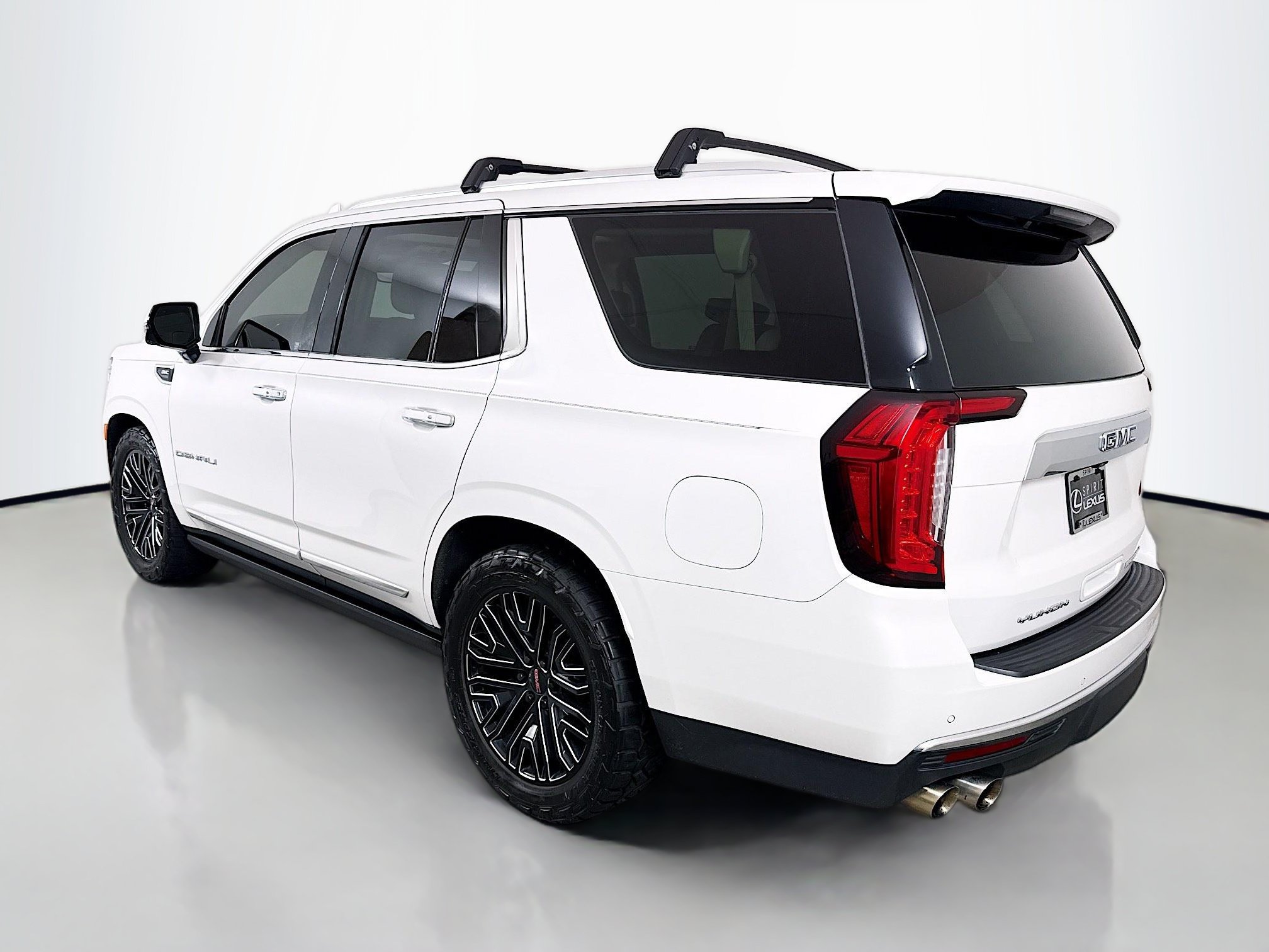 Used 2021 GMC Yukon Denali w/ Denali Ultimate Package AWD/4WD image 5