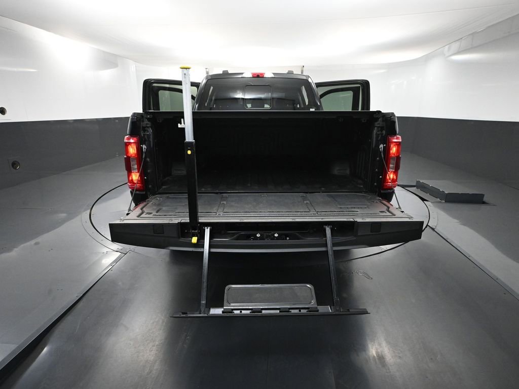 Used 2022 Ford F150 XLT w/ Equipment Group 302A High image 41