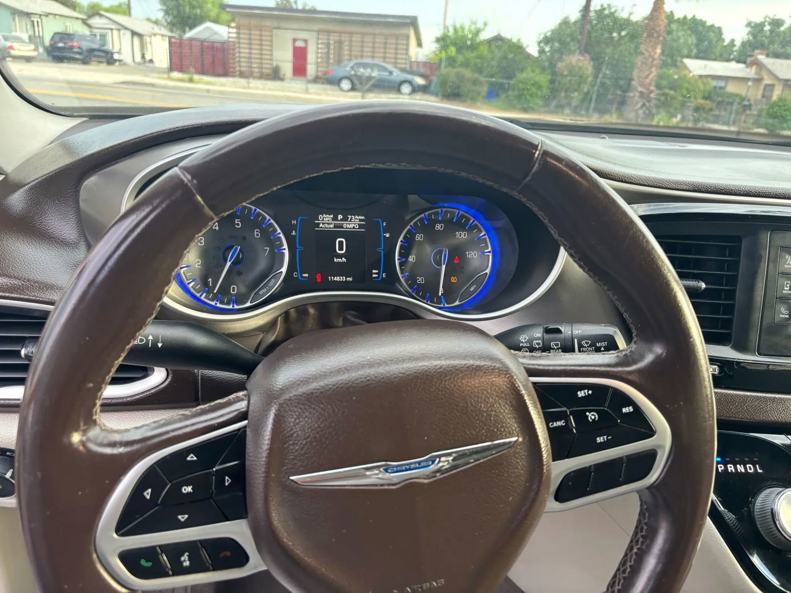 Used 2017 Chrysler Pacifica Touring-L image 11