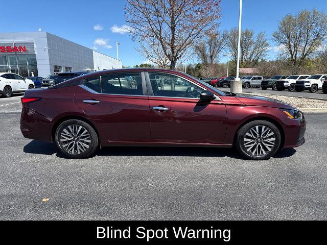 Certified 2024 Nissan Altima 2.5 SV FWD image 14