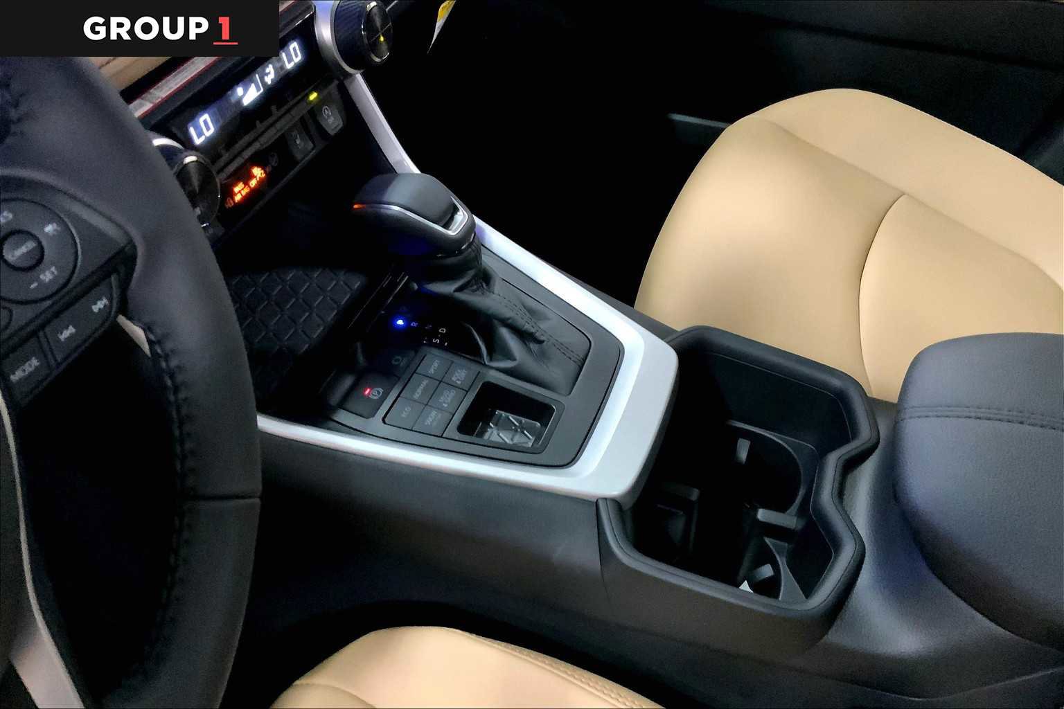 Used 2025 Toyota RAV4 XLE Premium w/ Weather Package AWD/4WD image 7