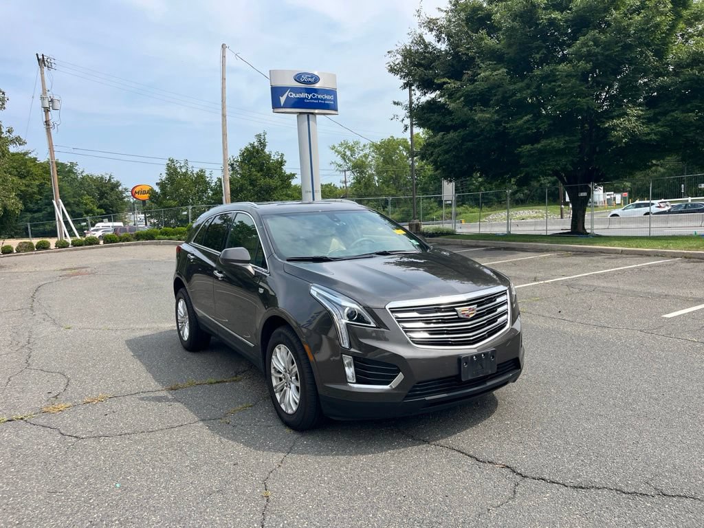 Used 2019 Cadillac XT5 AWD image 3