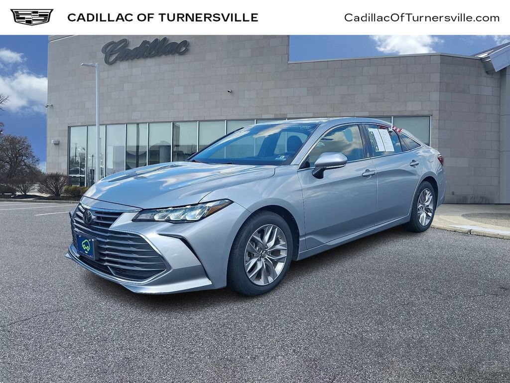 Used 2019 Toyota Avalon XLE w/ Moonroof Package