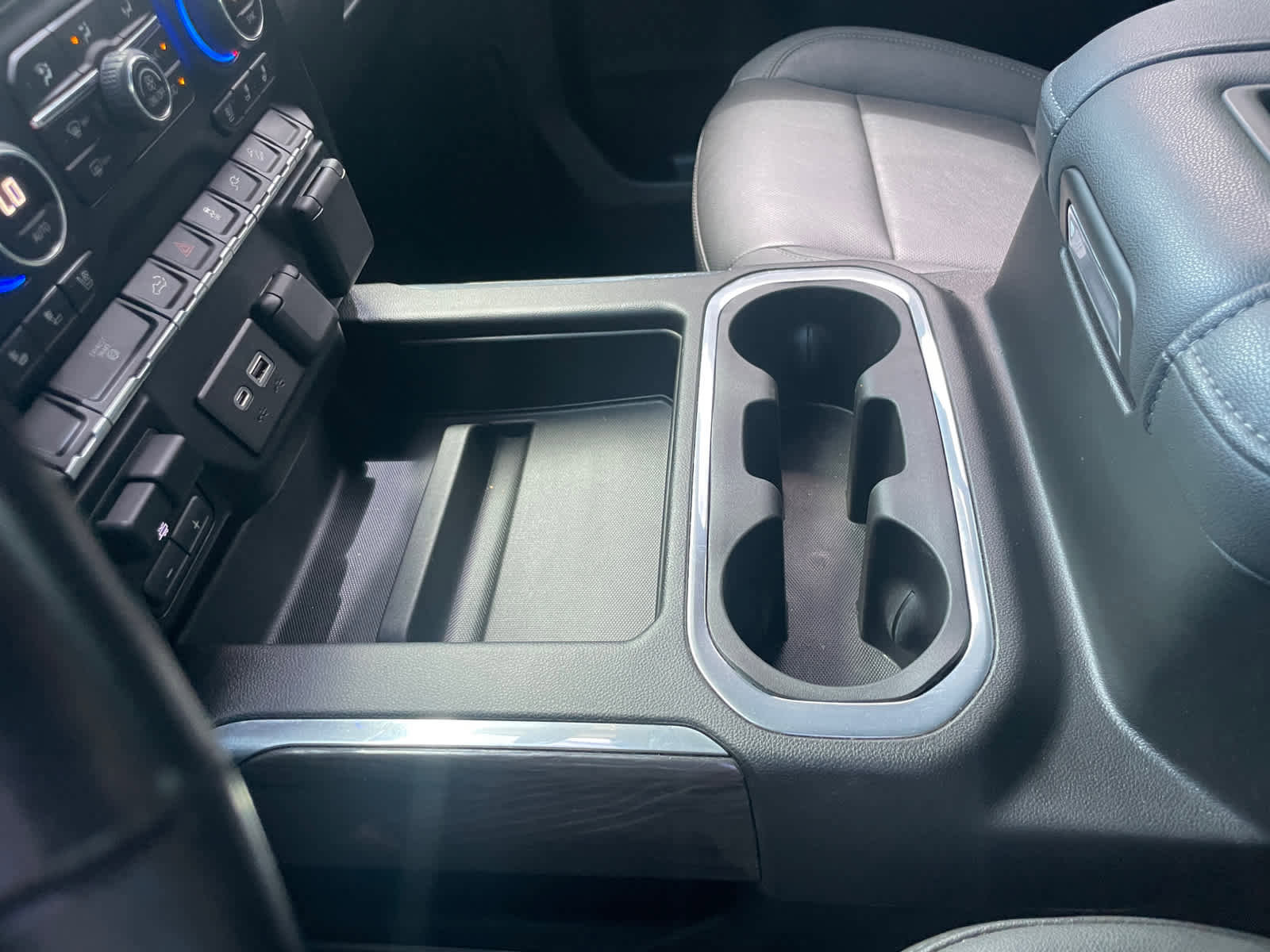 Used 2022 Chevrolet Silverado 1500 LTZ w/ LTZ Premium Package image 30