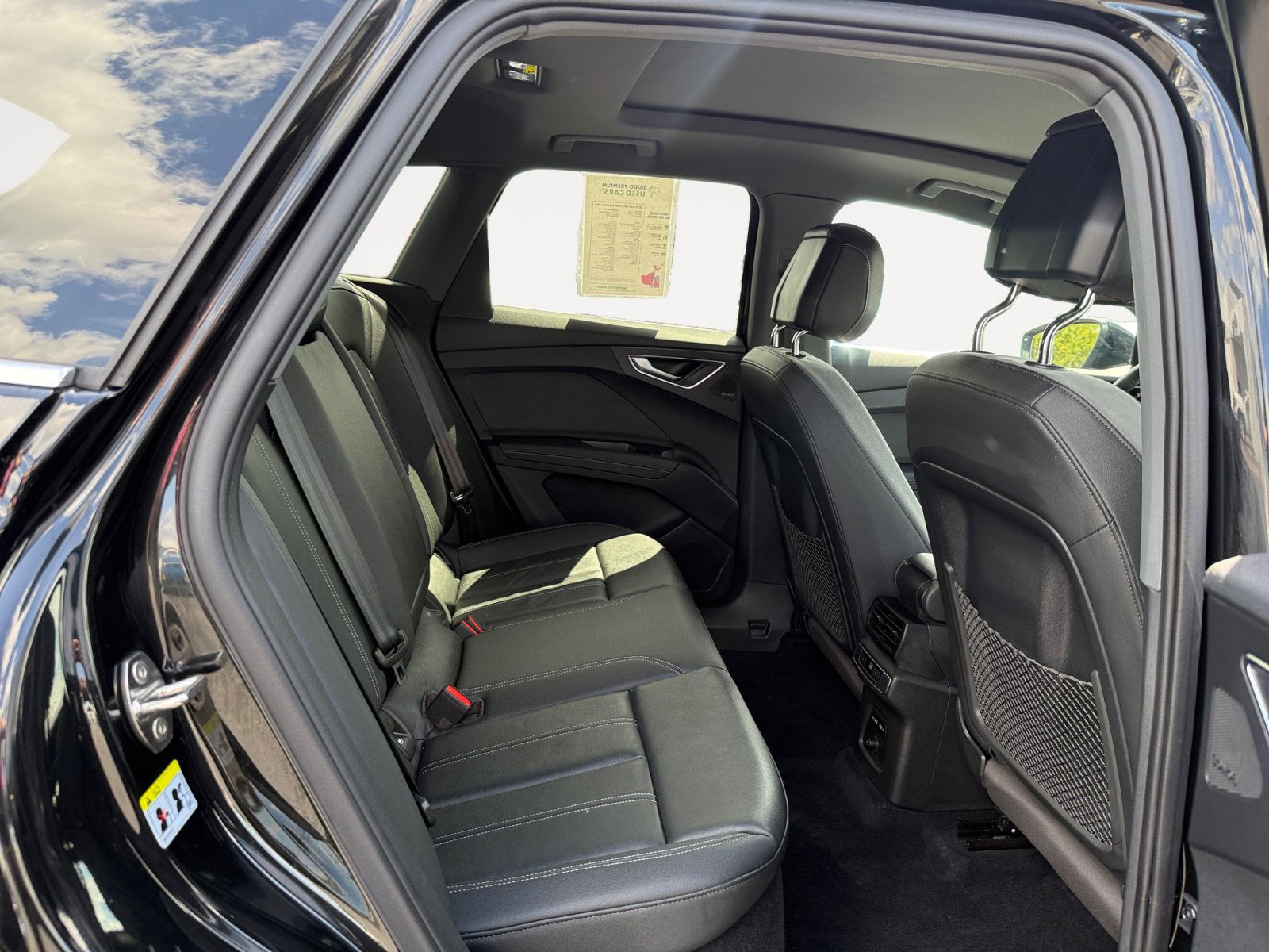 Used 2023 Audi Q4 e-tron Premium Plus w/ Premium Plus RWD image 18