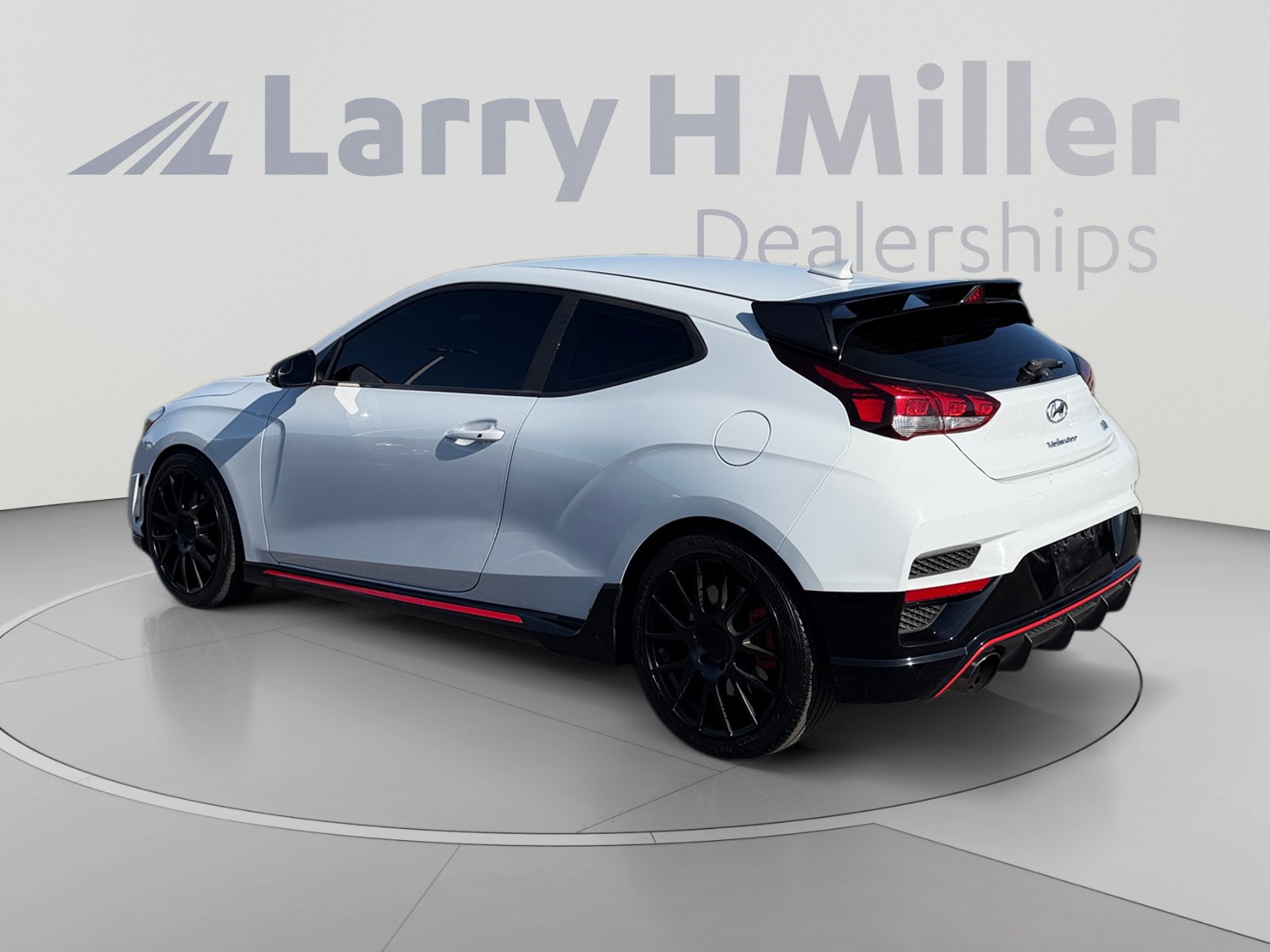 Used 2020 Hyundai Veloster N w/ Performance Package FWD image 3