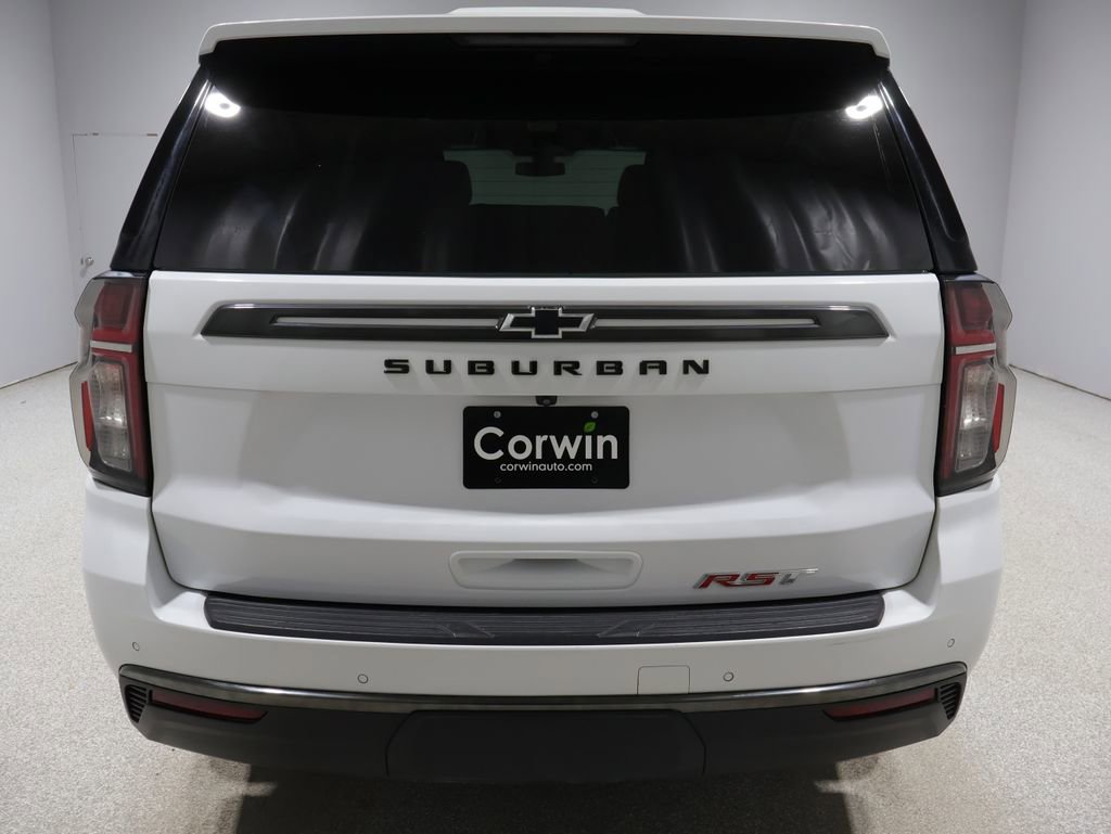 Used 2021 Chevrolet Suburban RST image 3