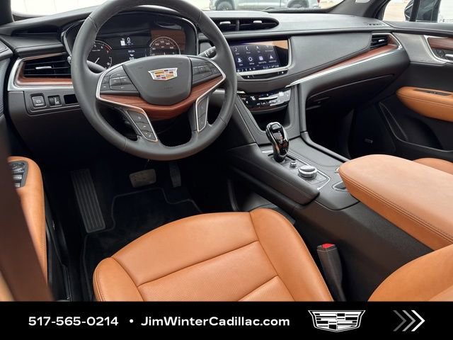 Certified 2025 Cadillac XT5 Premium Luxury image 30