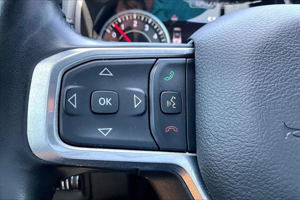 Used 2023 RAM 1500 Laramie AWD/4WD image 17