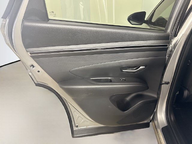 Used 2024 Hyundai Tucson SEL FWD image 25