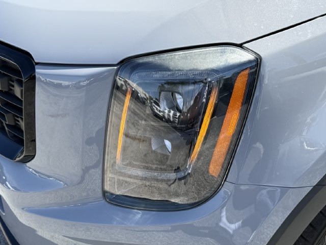 Used 2022 Kia Telluride SX w/ SX Prestige Package AWD/4WD image 8