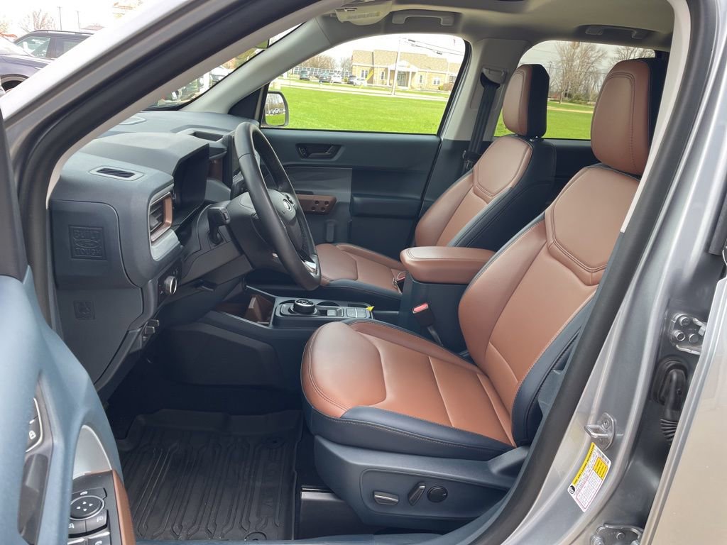 Used 2023 Ford Maverick Lariat w/ Lariat Luxury Package image 8