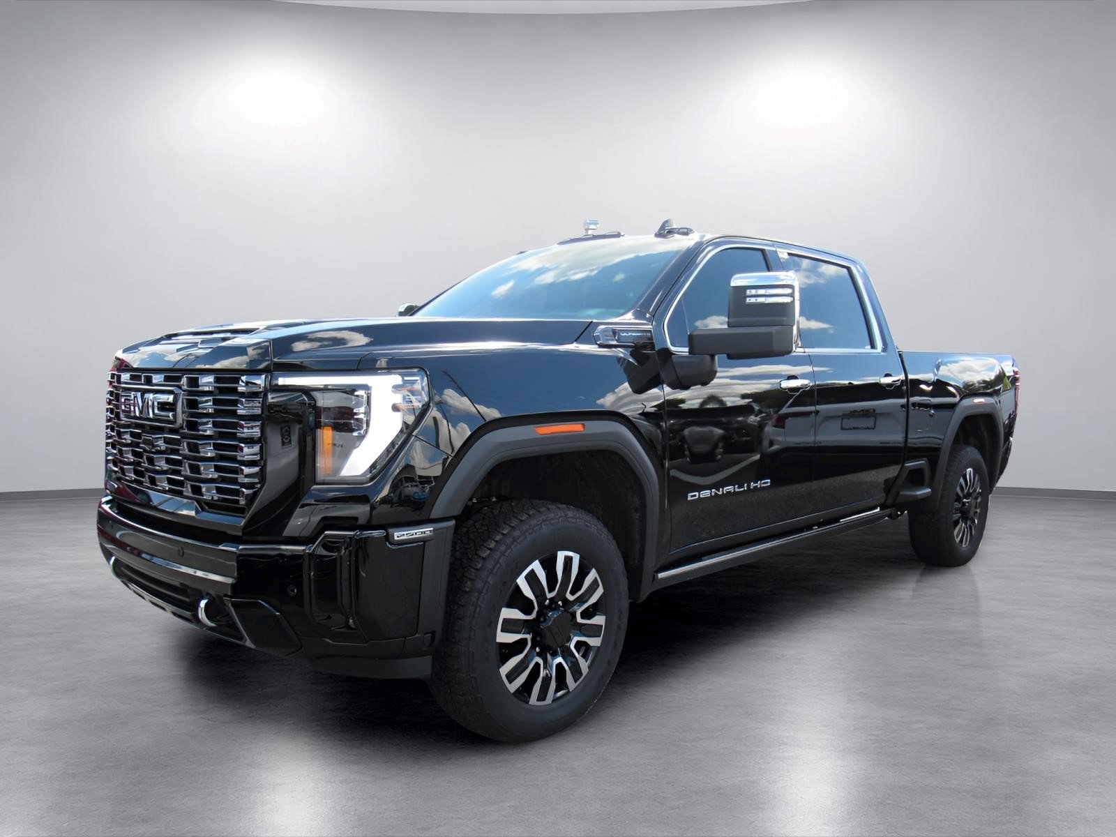 Used 2026 GMC Sierra 2500 Denali Ultimate w/ Max Trailering Package AWD/4WD image 3