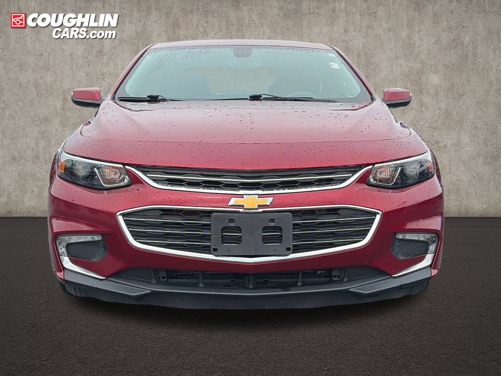 Used 2018 Chevrolet Malibu LT FWD image 2