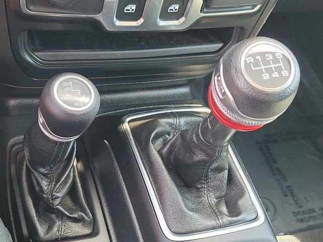 Used 2021 Jeep Wrangler Sport S image 24