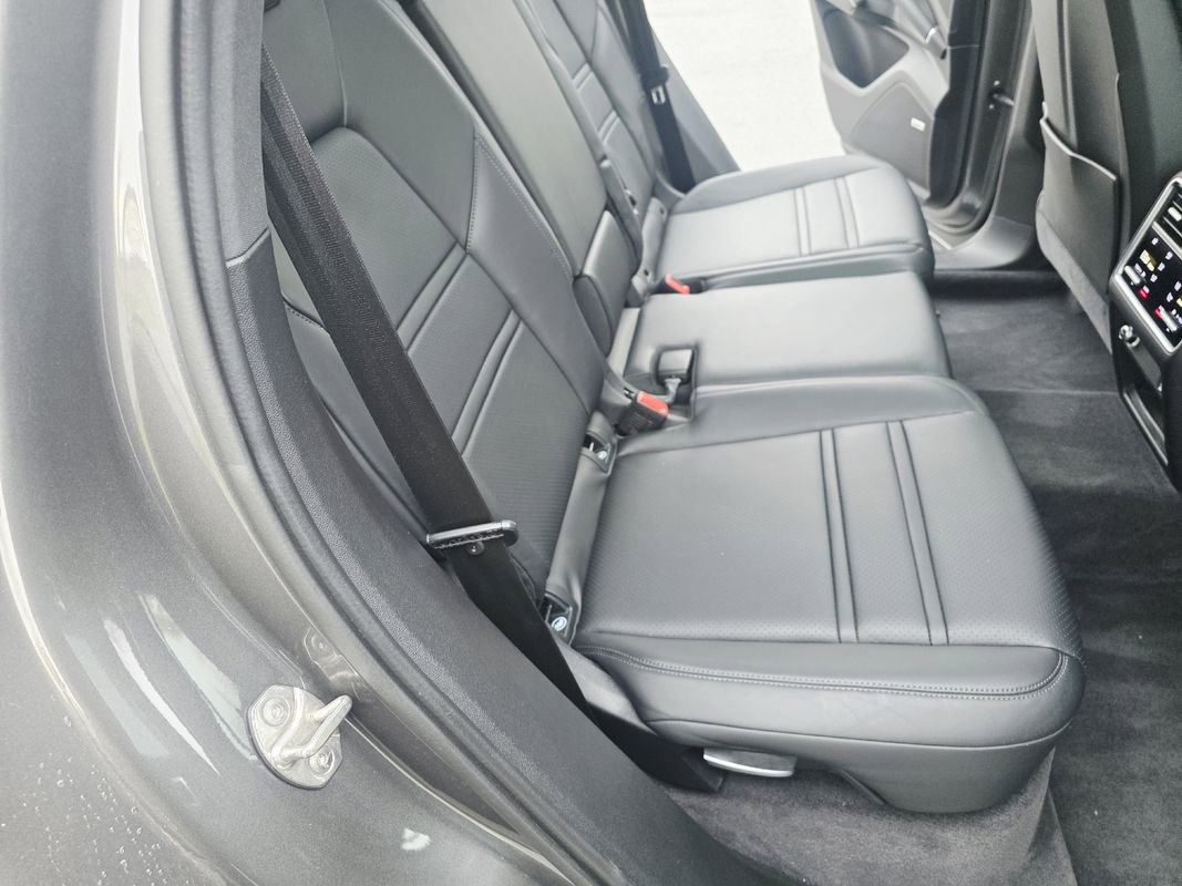 Used 2021 Porsche Cayenne E-Hybrid image 16