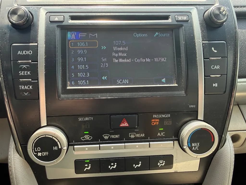 Used 2012 Toyota Camry LE FWD image 14