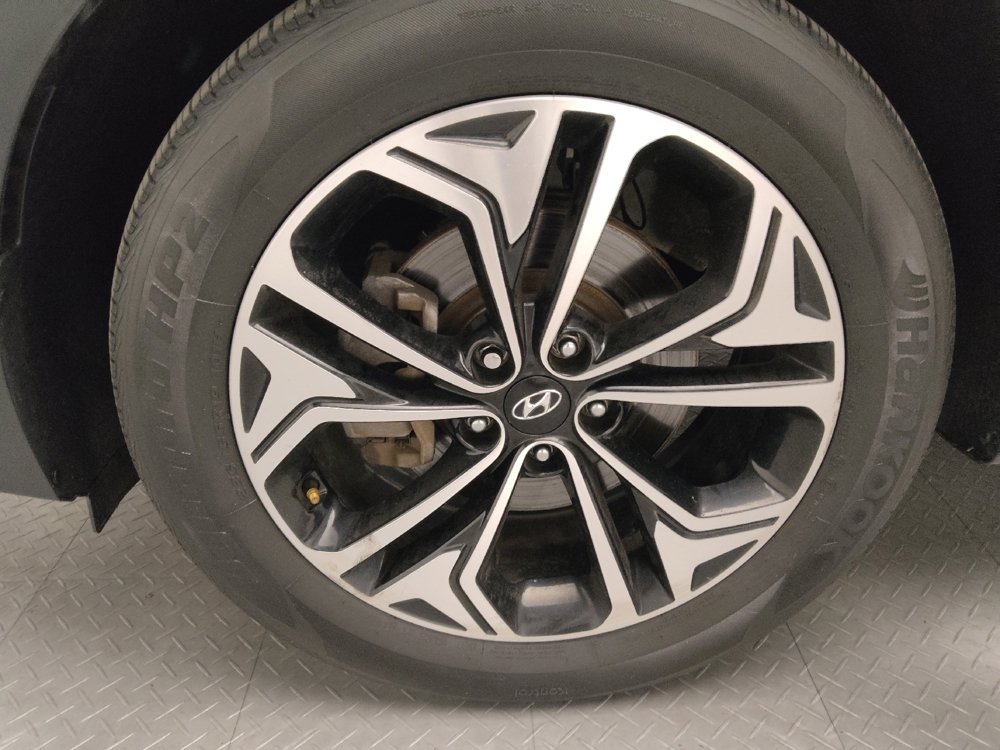 Used 2020 Hyundai Santa Fe Limited image 31