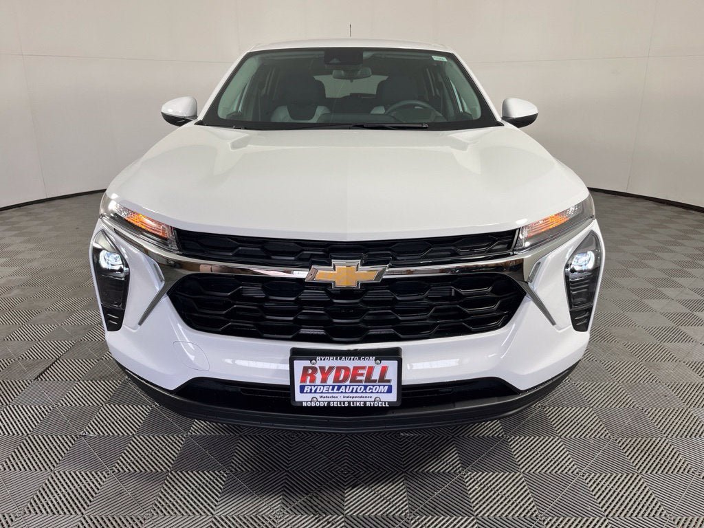 New 2026 Chevrolet Trax LS w/ LS Convenience Package FWD image 13