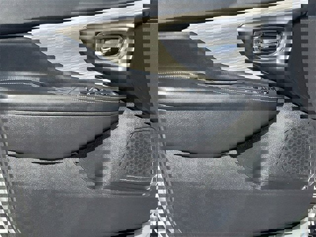 Used 2017 Nissan Murano S w/ Navigation Package image 6