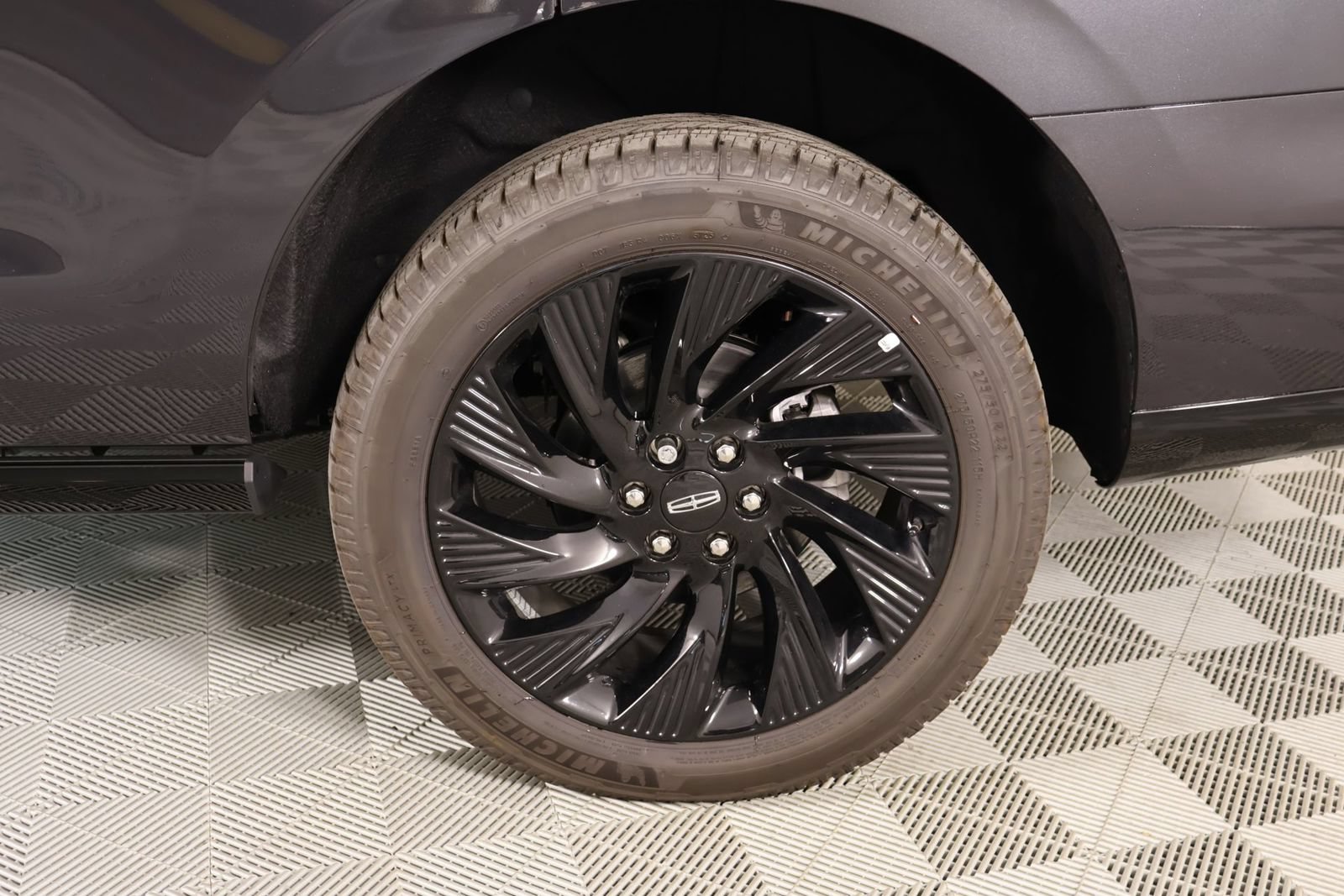 New 2025 Lincoln Navigator Reserve w/ Jet Appearance Package AWD/4WD image 21