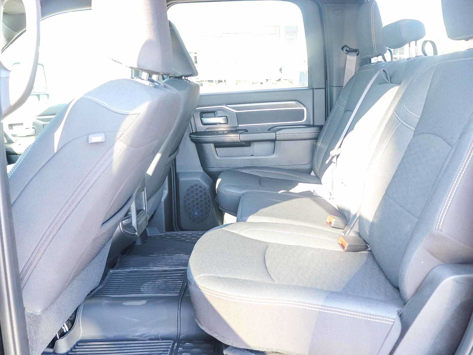 New 2026 RAM 3500 Big Horn AWD/4WD image 17