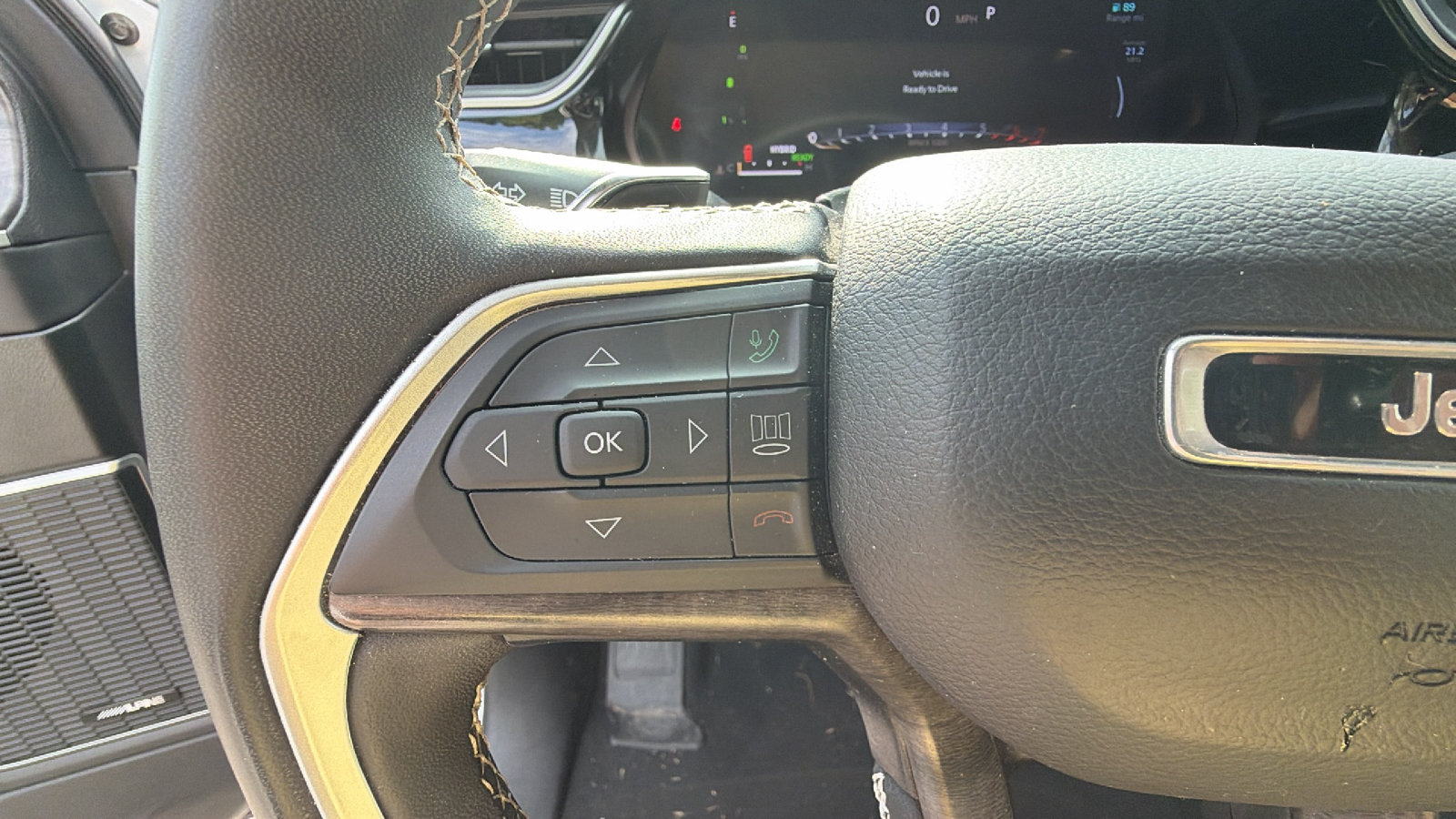Used 2024 Jeep Grand Cherokee Limited 4xe AWD/4WD image 28