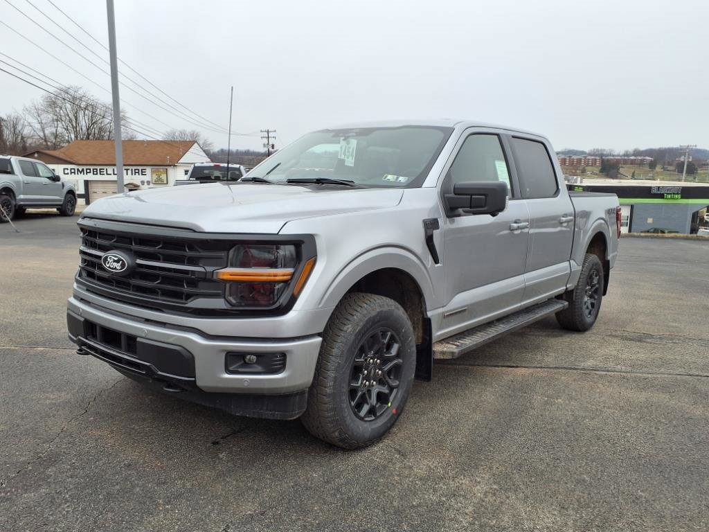 New 2025 Ford F150 XLT w/ Equipment Group 302A MID