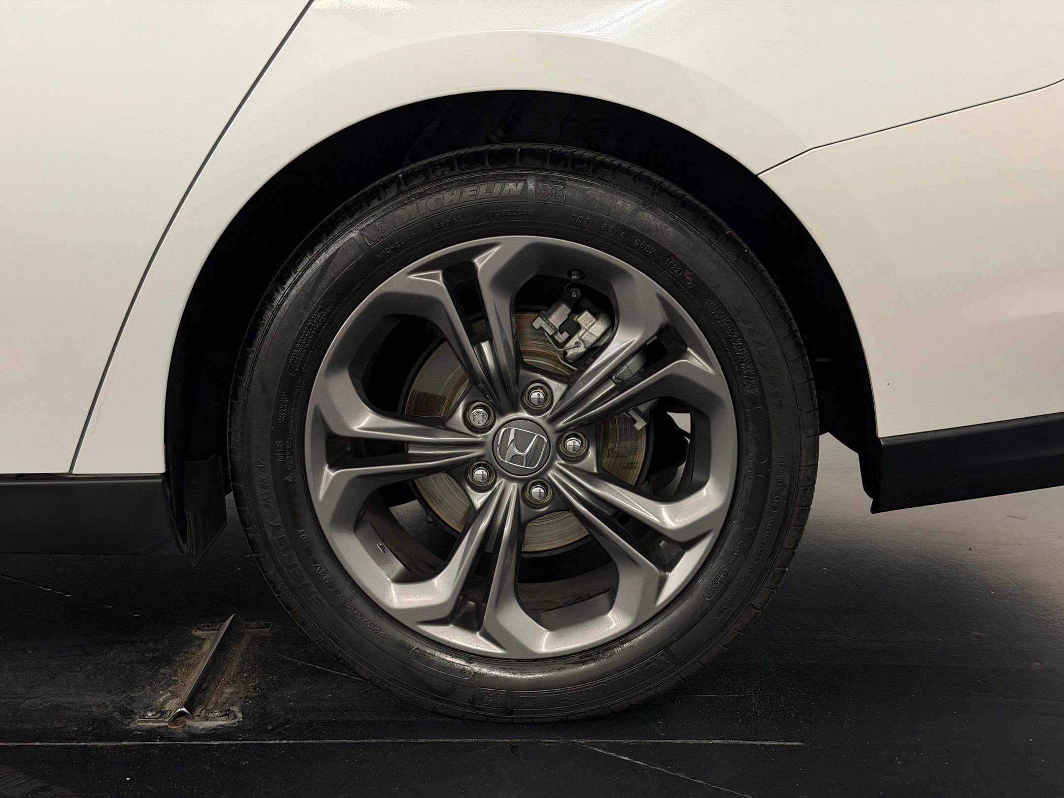 Certified 2023 Honda Accord EX image 24