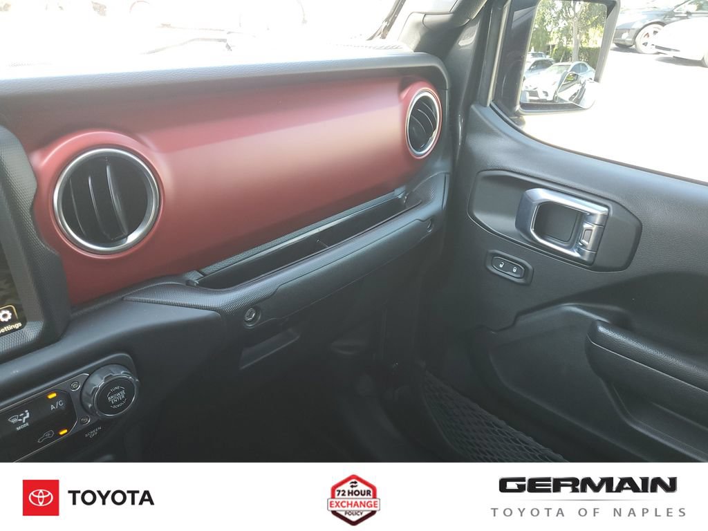 Used 2023 Jeep Gladiator Rubicon AWD/4WD image 36