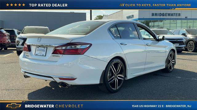 Used 2017 Honda Accord Sport image 11