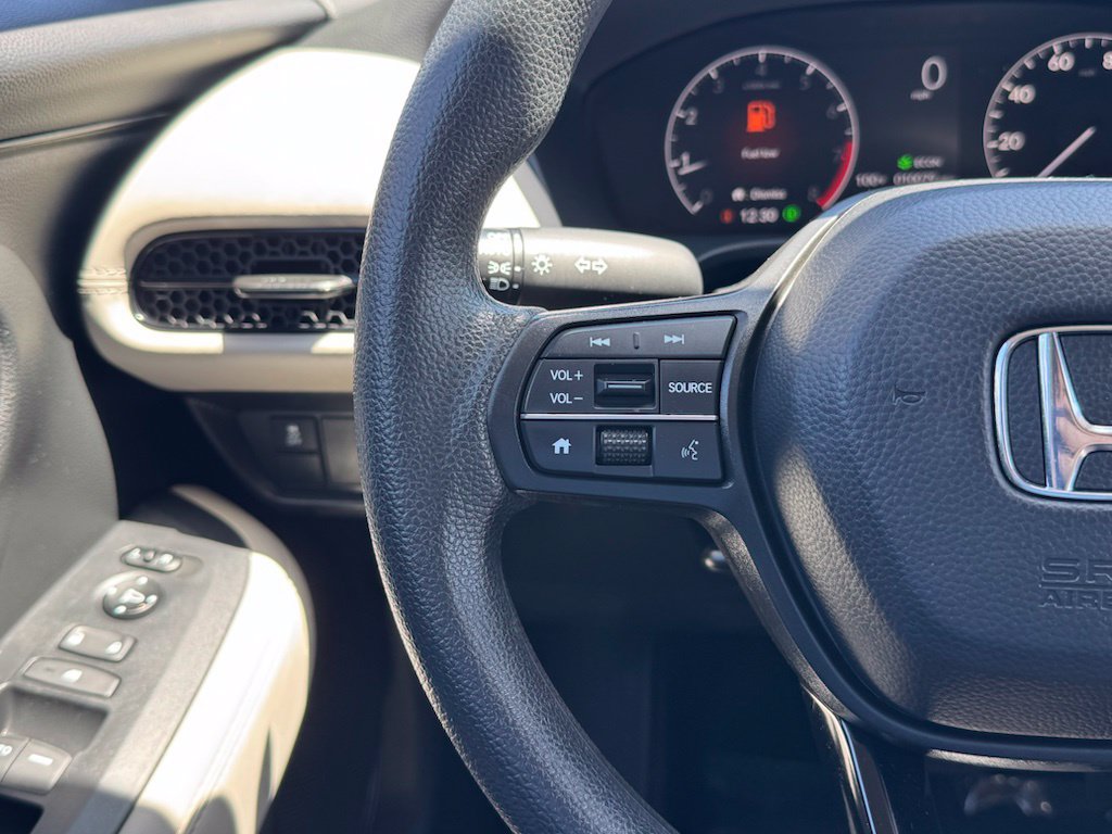 Used 2025 Honda HR-V LX image 9