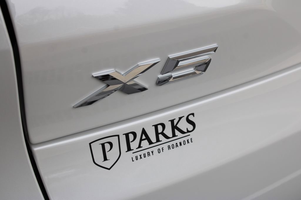 New 2026 BMW X5 xDrive50e image 33