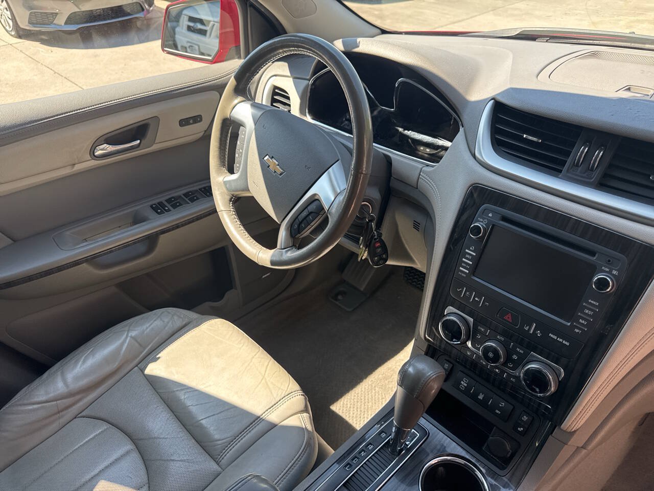 Used 2014 Chevrolet Traverse LTZ AWD/4WD image 21