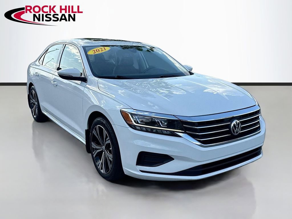Used 2021 Volkswagen Passat 2.0T SE image 1