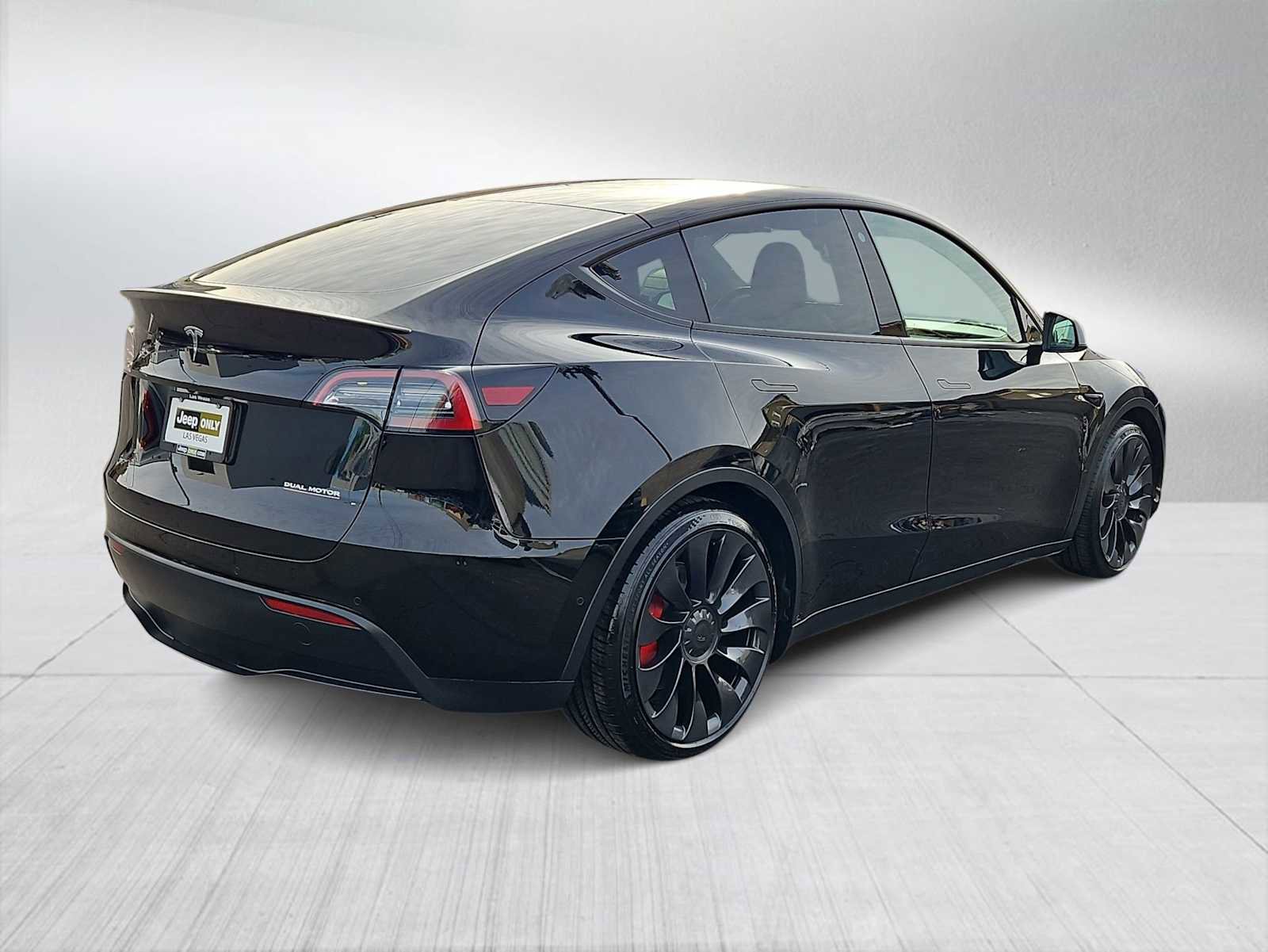 Used 2022 Tesla Model Y Performance image 8