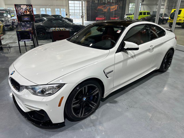 Used 2015 BMW M4 Coupe RWD image 11