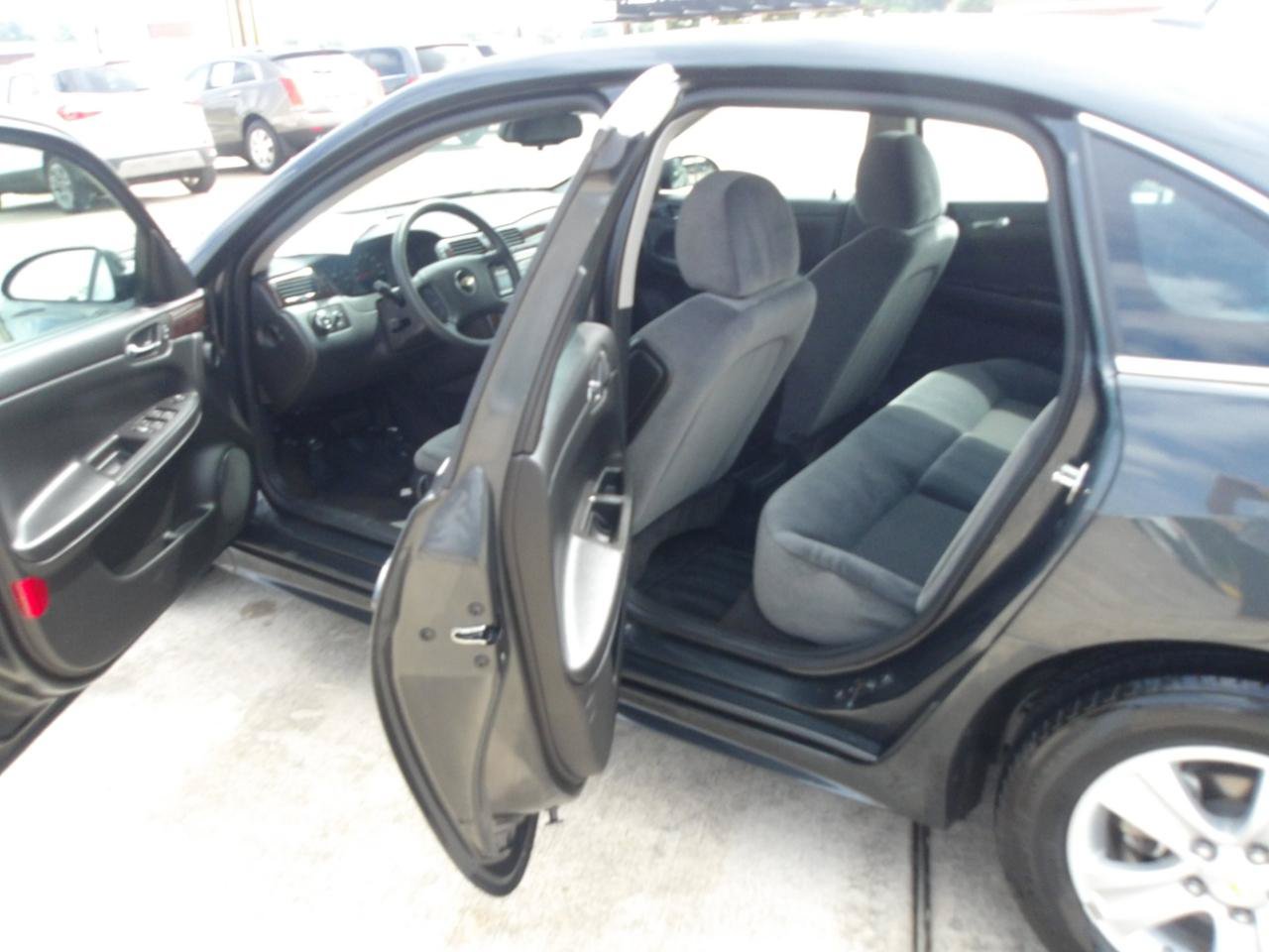 Used 2016 Chevrolet Impala Limited LS FWD image 15