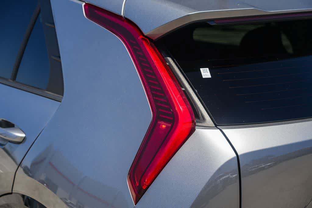Used 2024 Kia Niro Wind FWD image 9