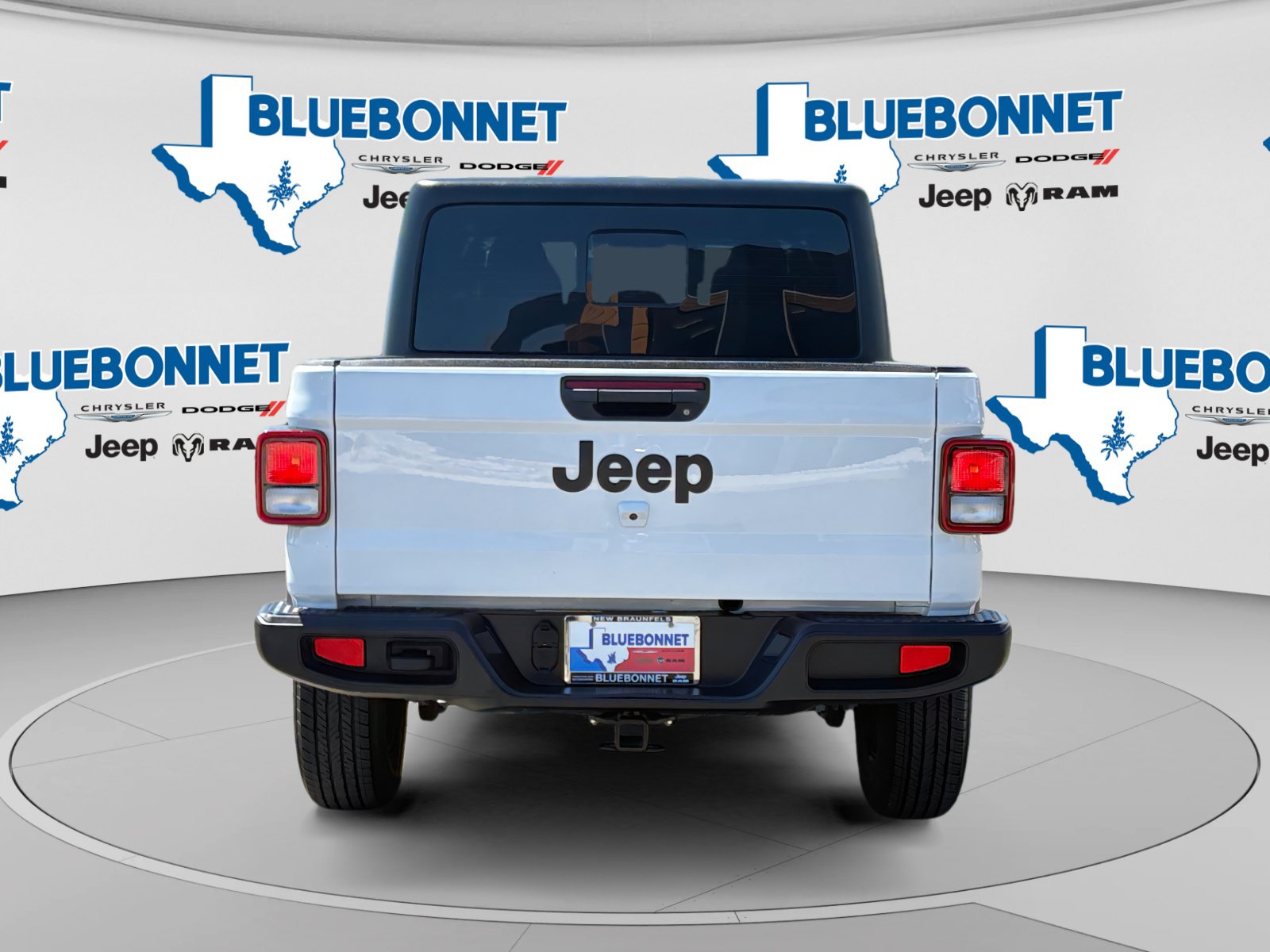 Used 2024 Jeep Gladiator Sport AWD/4WD image 6
