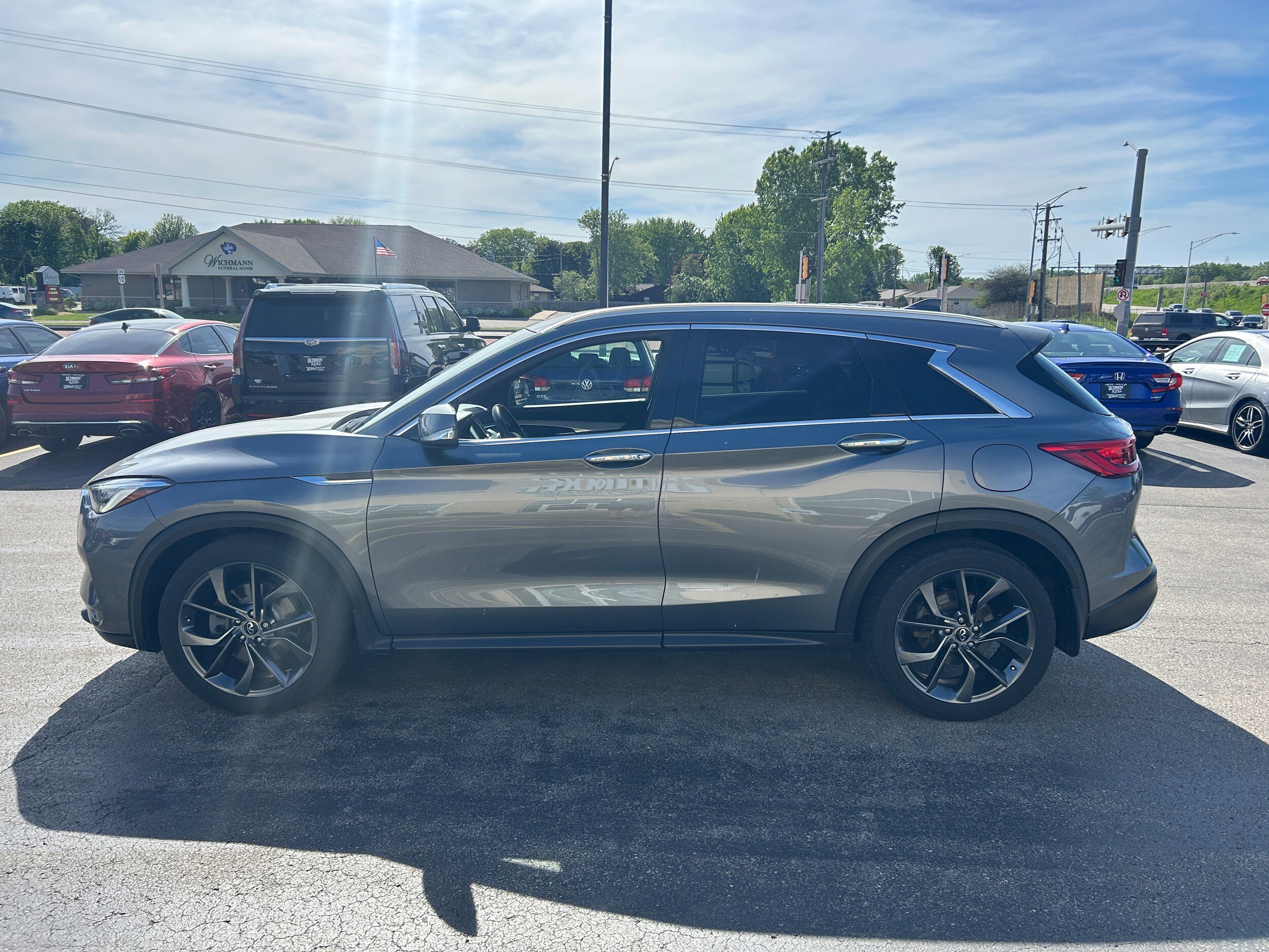 Used 2019 INFINITI QX50 Essential w/ Sensory Package AWD/4WD image 7
