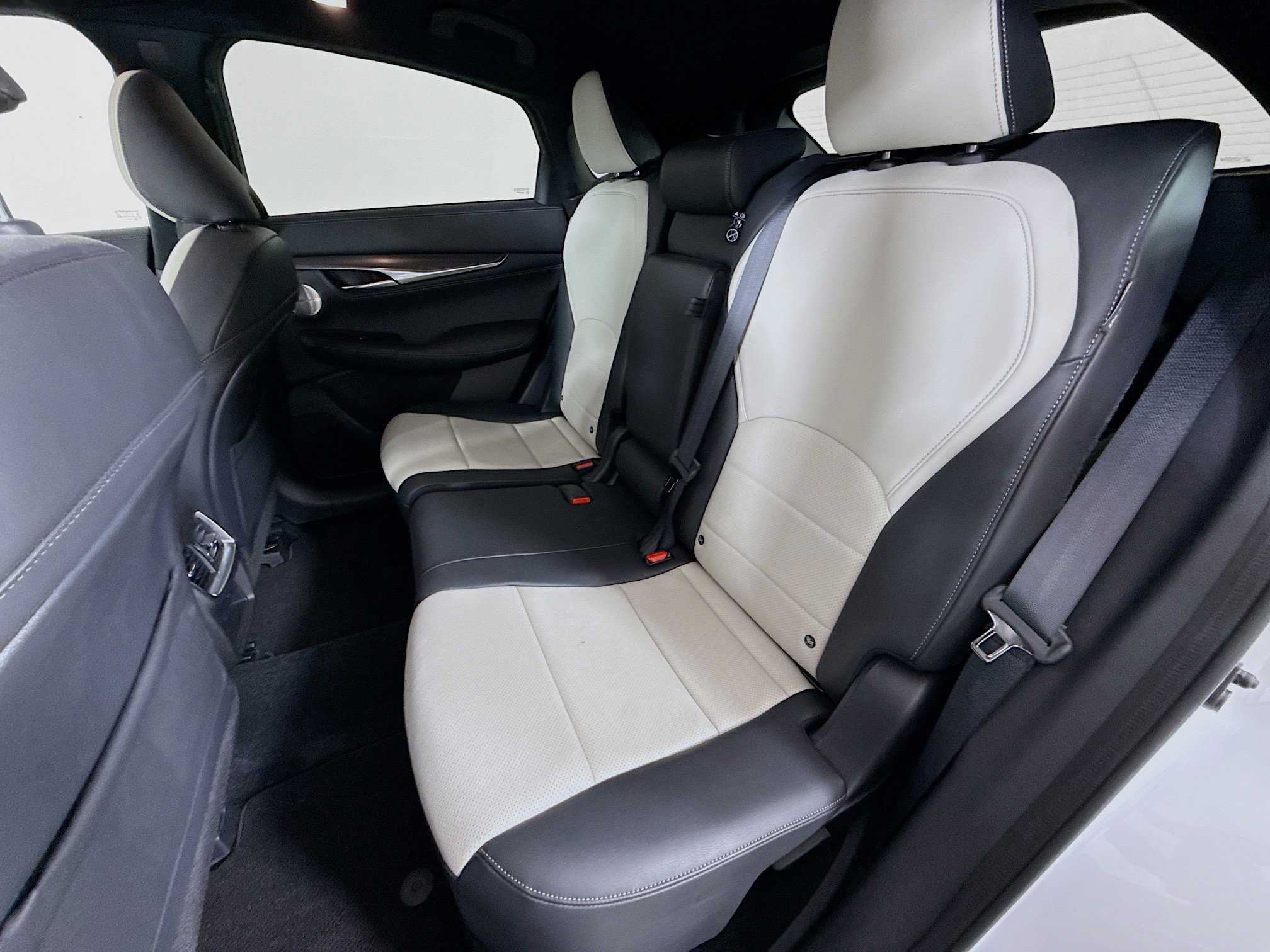 Used 2023 INFINITI QX55 Essential AWD/4WD image 24