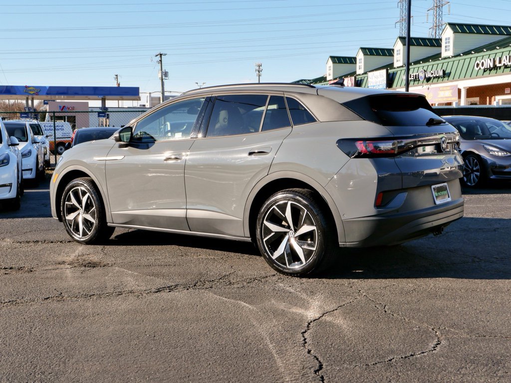 Used 2024 Volkswagen ID.4 Pro S image 2